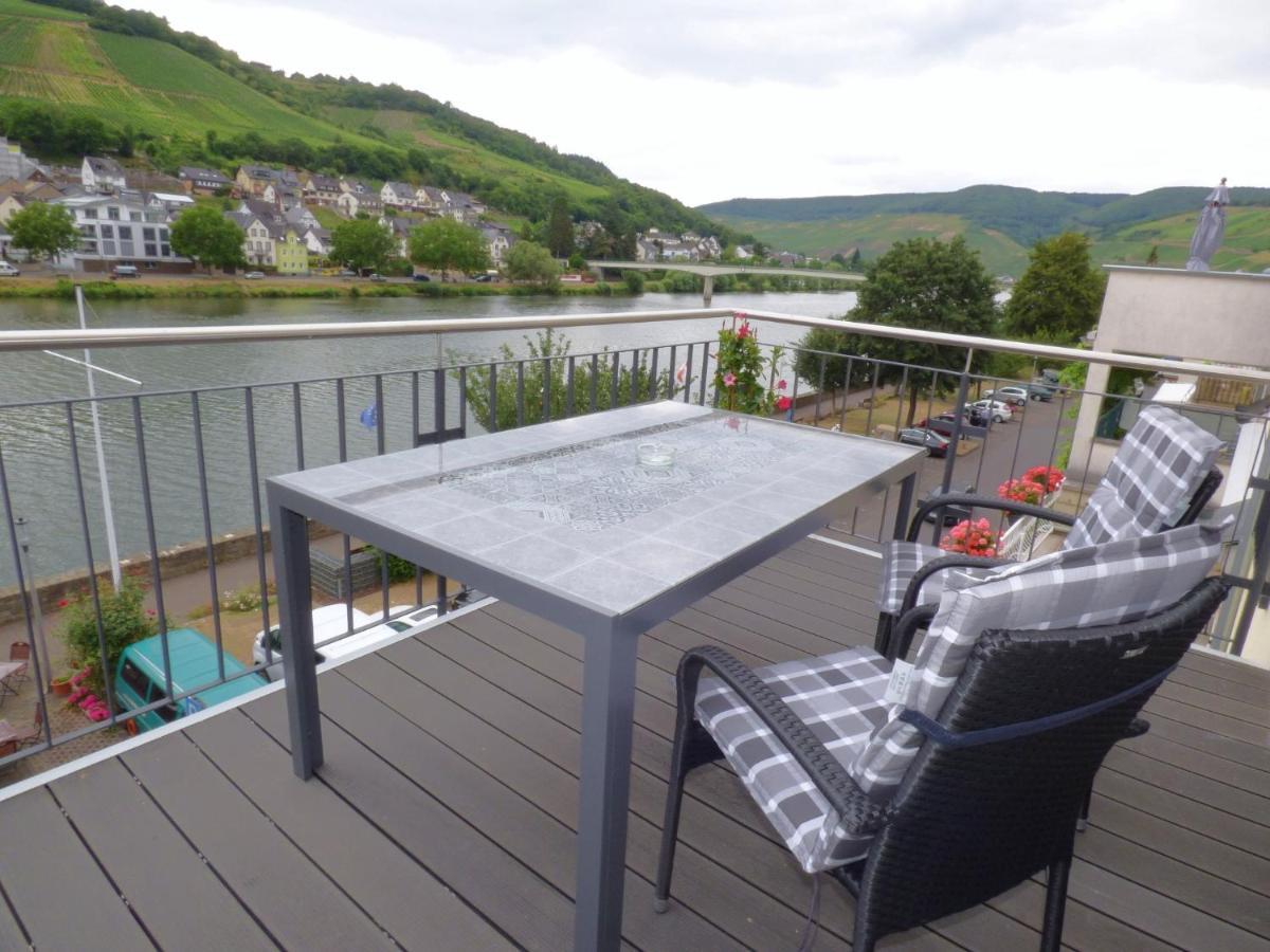 Ferienhaus Moselpromenade Zell an der Mosel Exterior photo